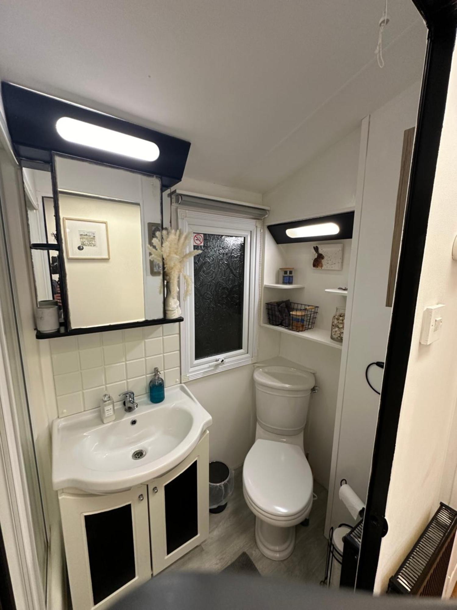 Caravan Rabbit House No 81 At Three Lochs Holiday Park Newton Stewart Exterior foto